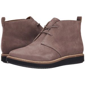 Clark’s Women’s Glick Willa Chukka Boot Taupe